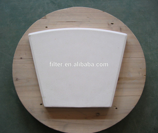 As indústrias usam placa de disco de cerâmica com filtragem de trióxido de alumínio para filtro