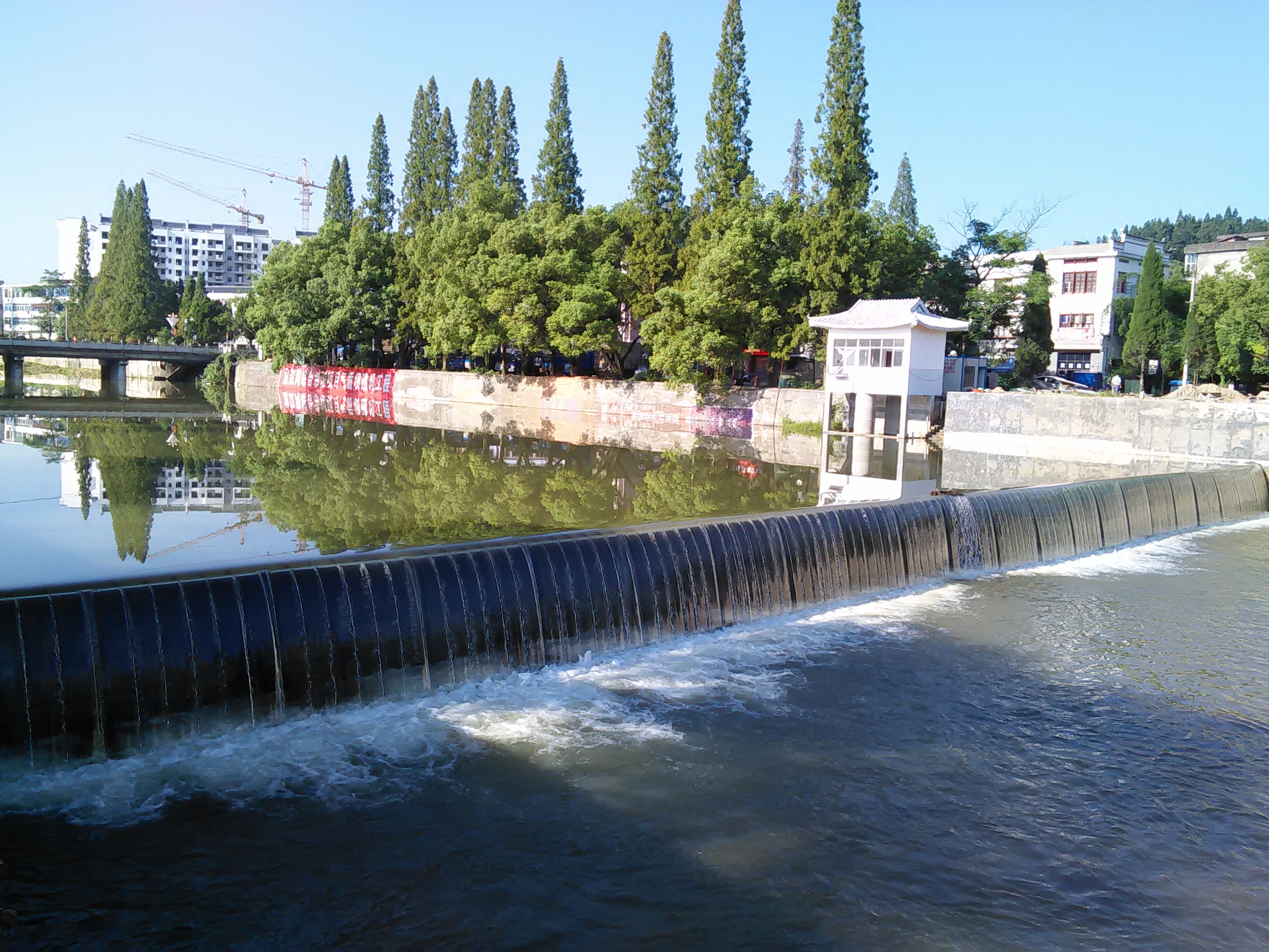 Projeto de conservação de água com boa represa de água de rio de borracha inflável de ar de bom preço 